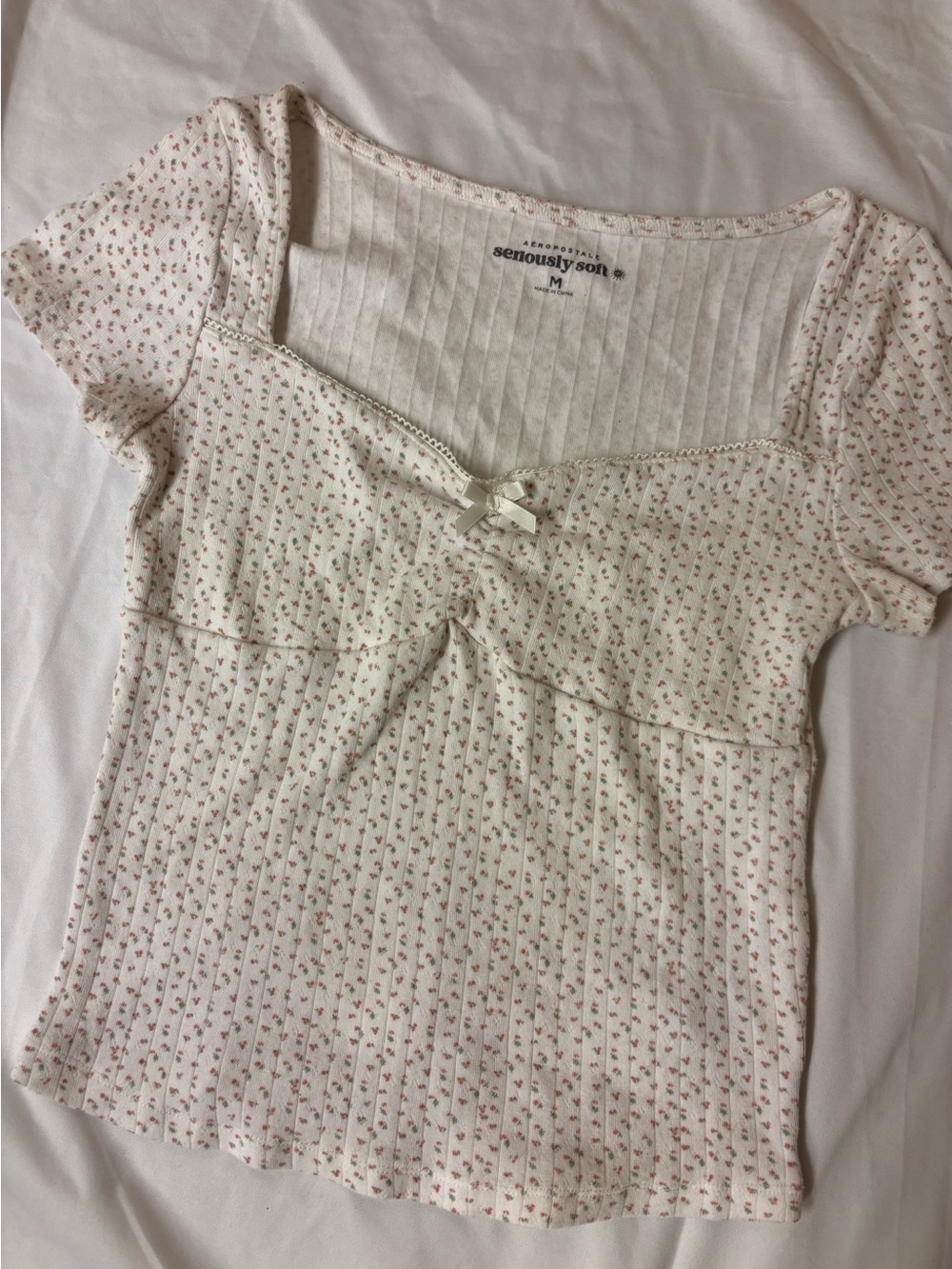 Aeropostale Light Pink Floral Bow-Front Crop Top | Medium